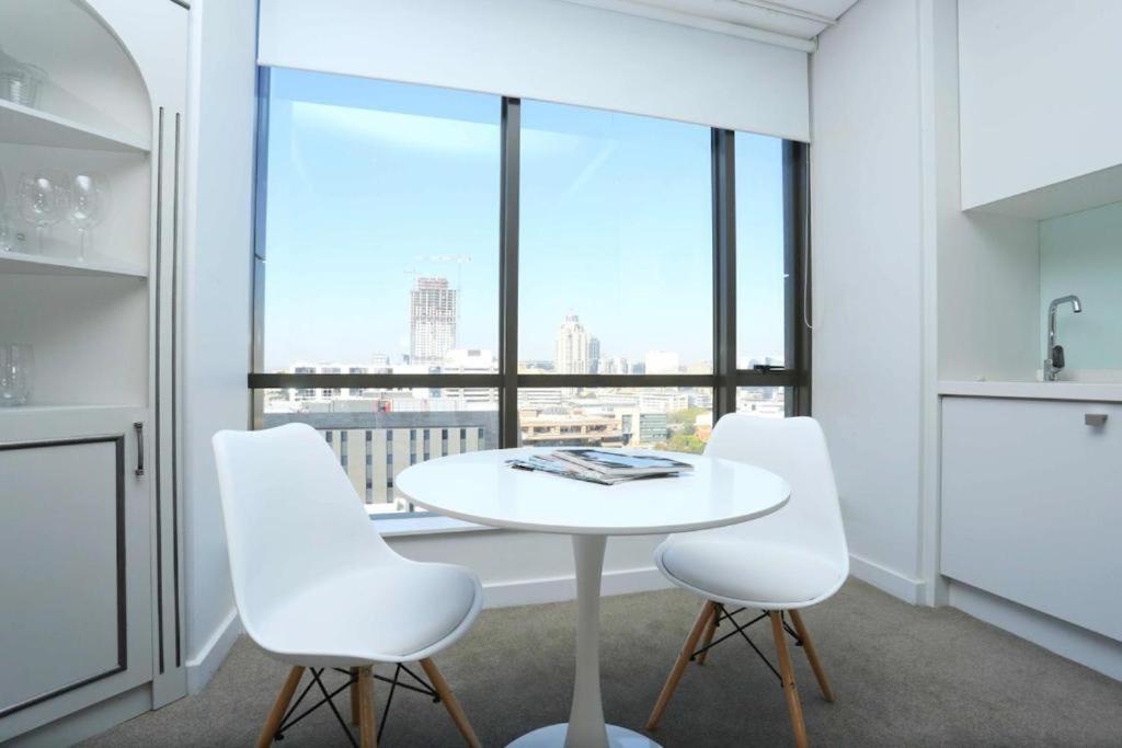 Sandton Skye Apartments Γιοχάνεσμπουργκ Εξωτερικό φωτογραφία