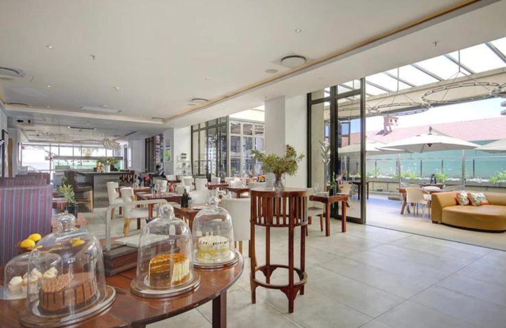 Sandton Skye Apartments Γιοχάνεσμπουργκ Εξωτερικό φωτογραφία