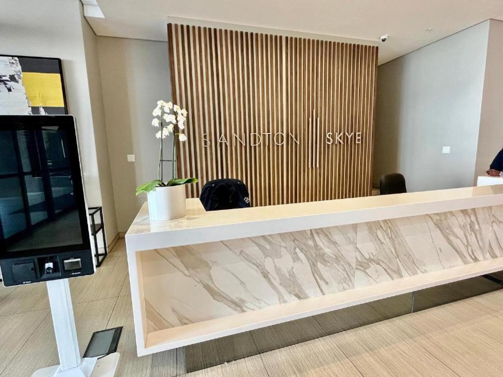 Sandton Skye Apartments Γιοχάνεσμπουργκ Εξωτερικό φωτογραφία